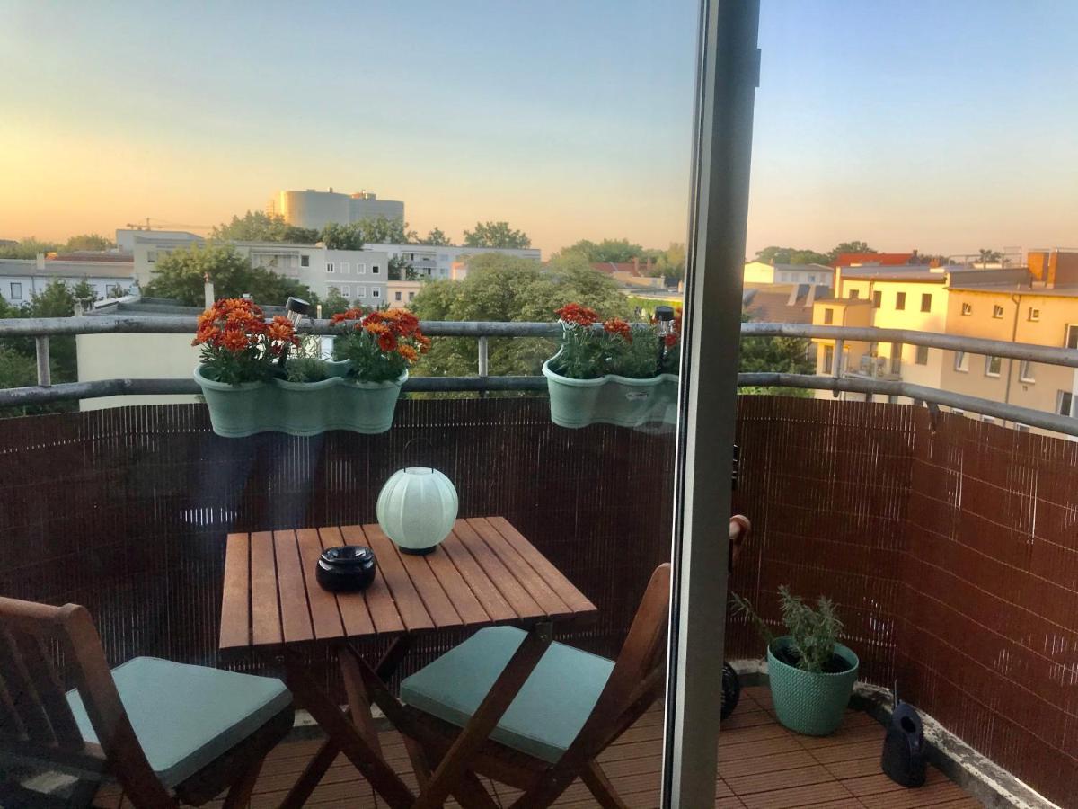Cottbus-Apartments - Green Apartment I Privat I Wifi I Kueche I Balkon Екстериор снимка